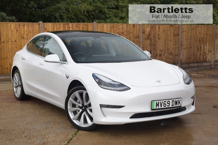 White Tesla Model 3 Standard Range Plus 2019