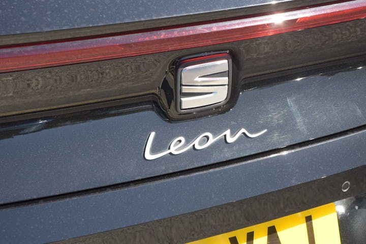 Black SEAT Leon TSI Evo SE Dynamic 2020