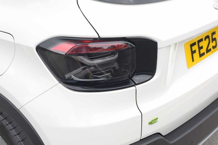 White Jeep Avenger Altitude 2025
