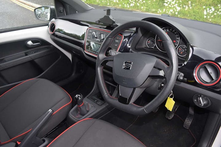 White SEAT Mii Fr Line 2019