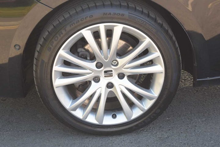 Black SEAT Leon TSI Evo SE Dynamic 2020