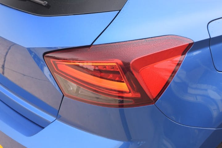 Blue SEAT Ibiza 1.0 TSI Xcellence DSG 2025
