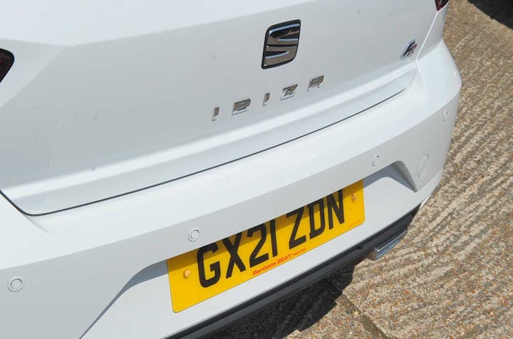 White SEAT Ibiza TSI Fr Sport DSG 2021