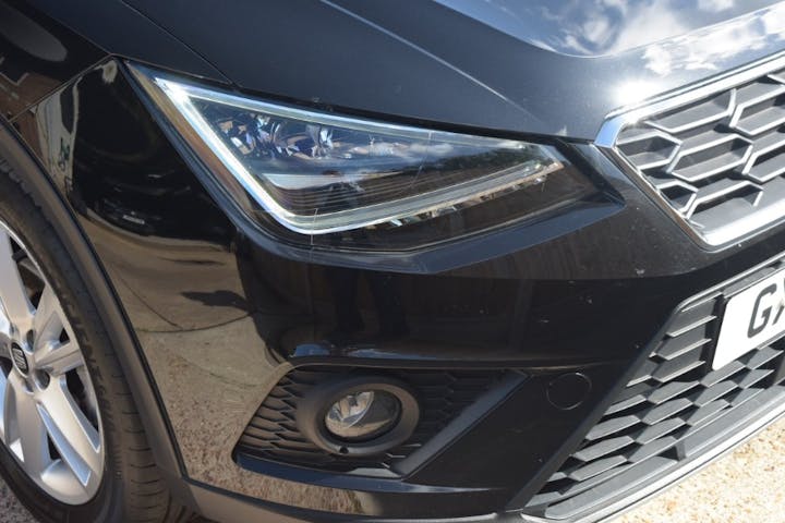 Black SEAT Arona 1.0 TSI Fr 2021