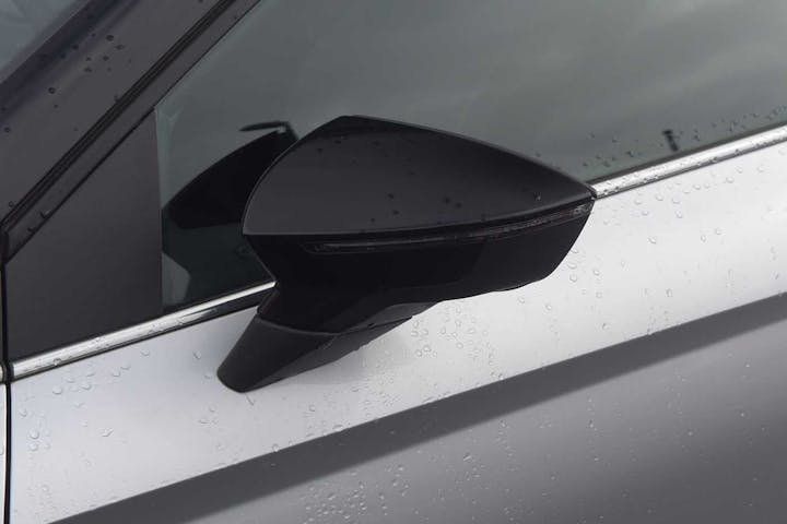 Silver SEAT Arona TSI Xcellence Lux DSG 2019