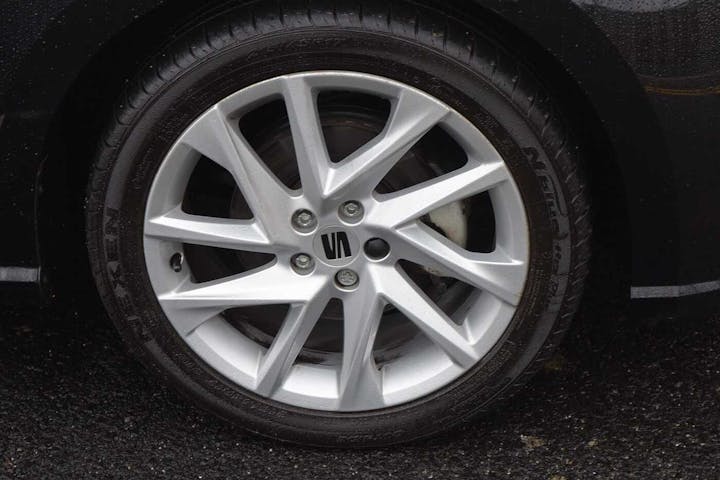Black SEAT Ibiza TSI Fr 2023