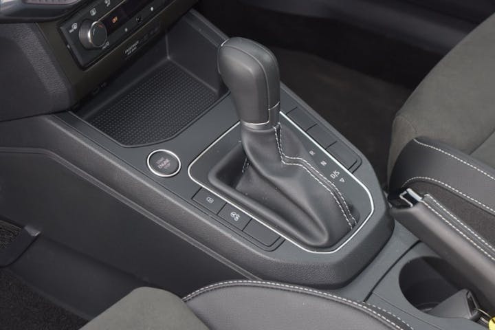 Blue SEAT Ibiza 1.0 TSI Xcellence DSG 2025