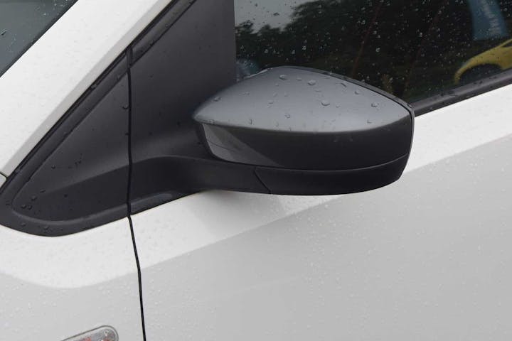 White SEAT Mii Fr Line 2019