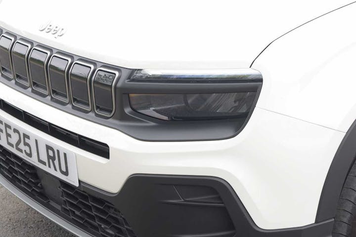 White Jeep Avenger Altitude 2025