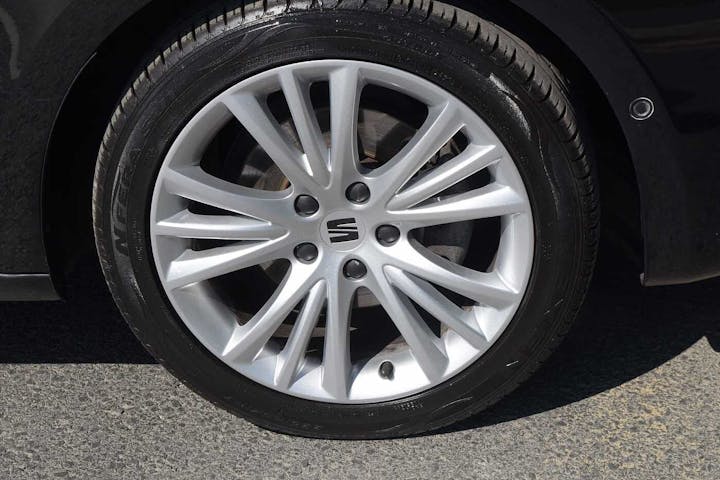 Black SEAT Leon TSI Evo SE Dynamic 2020