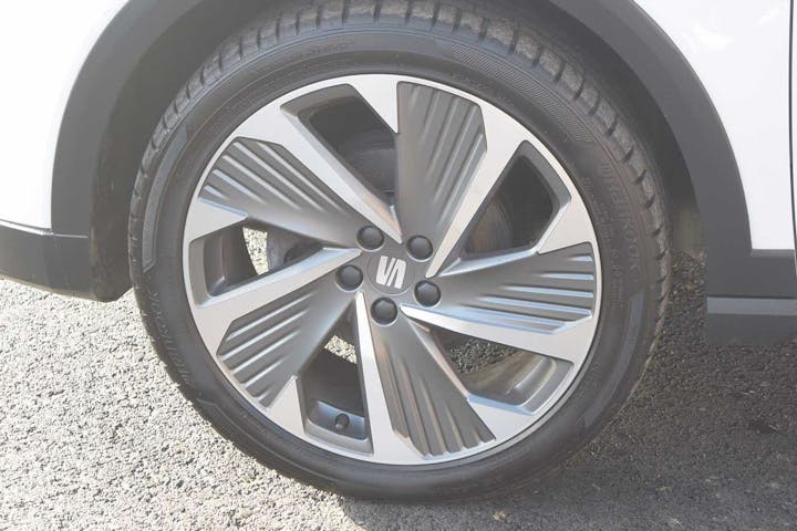 White SEAT Arona Ecotsi Fr Sport 2021