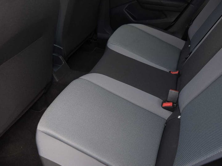 Silver SEAT Arona TDI SE Technology Lux 2019