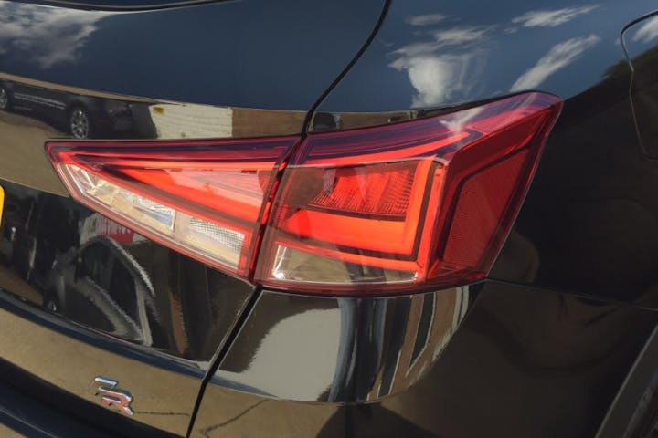 Black SEAT Arona 1.0 TSI Fr 2021