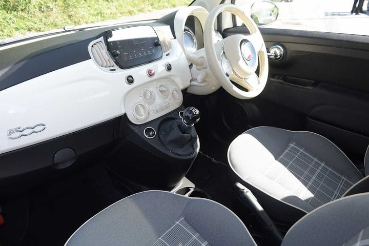 White FIAT 500 Lounge Mhev 2021