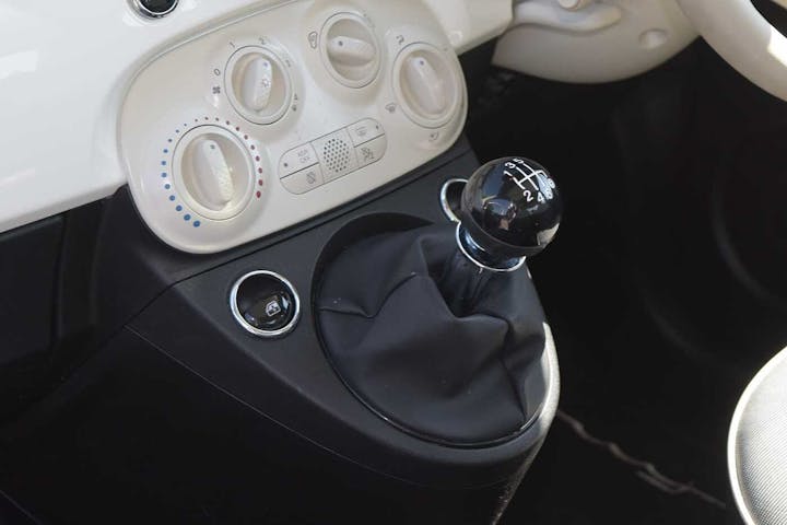 White FIAT 500 Lounge Mhev 2021