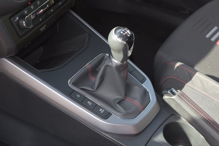 Black SEAT Arona 1.0 TSI Fr 2021