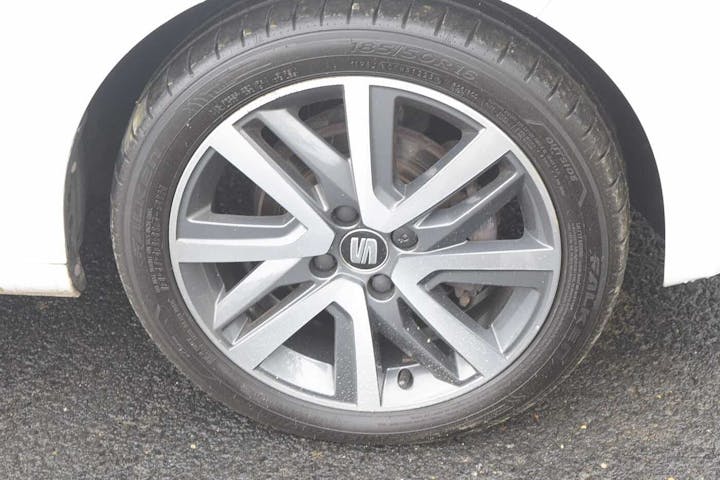 White SEAT Mii Fr Line 2019