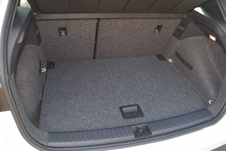 White SEAT Arona Ecotsi Fr Sport 2021