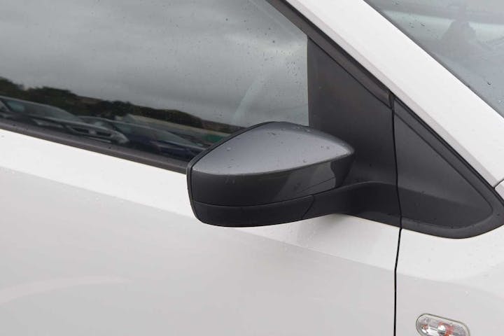White SEAT Mii Fr Line 2019