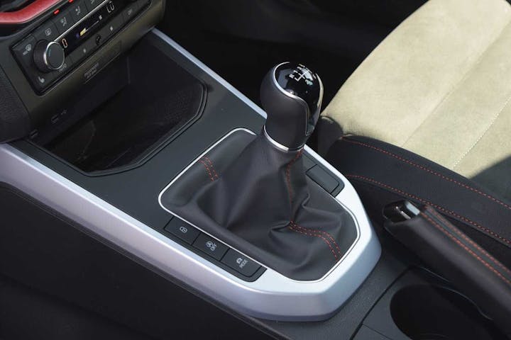 White SEAT Arona Ecotsi Fr Sport 2024
