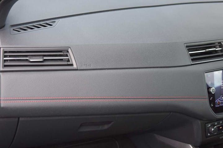 Red SEAT Arona Ecotsi Fr Sport 2021