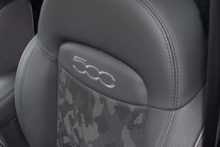 Black FIAT 500x 1.0 Firefly Turbo Cross 2022
