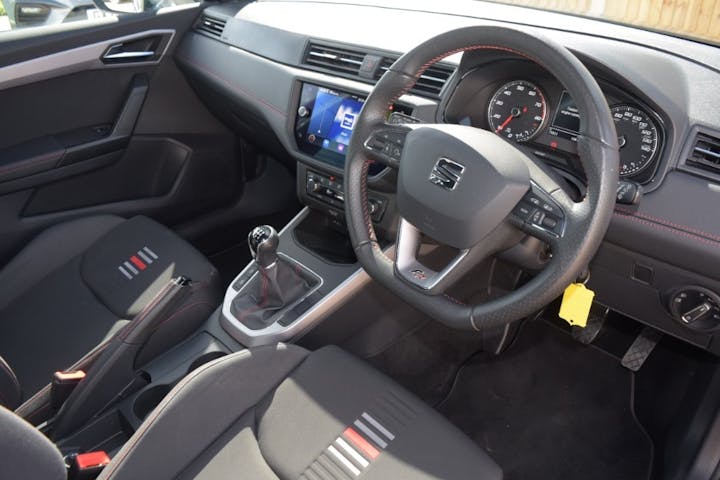 Black SEAT Arona 1.0 TSI Fr 2021