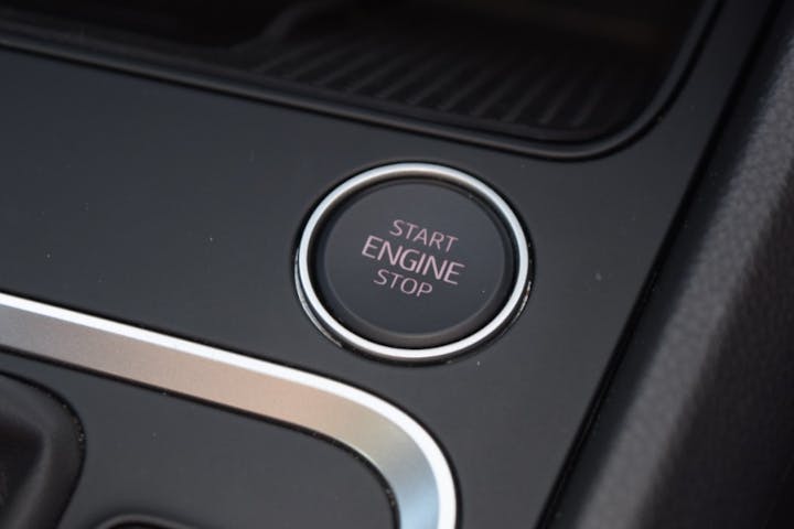 Black SEAT Ateca 1.5 TSI Evo SE Technology DSG 2024