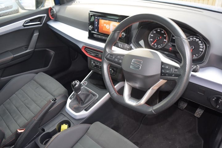 Blue SEAT Arona 1.0 TSI Fr Edition 2023