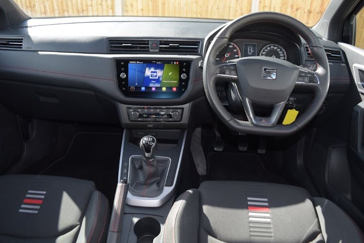 Black SEAT Arona 1.0 TSI Fr 2021