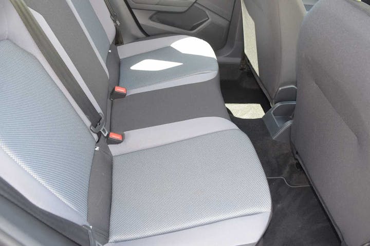 Silver SEAT Arona TSI SE Technology 2020