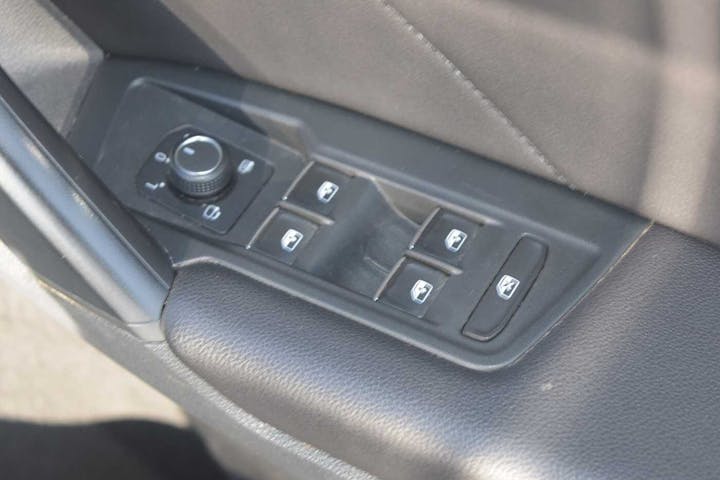 Black SEAT Tarraco TSI 4drive Xcellence Lux DSG 2019