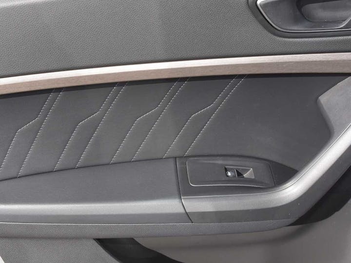 Silver SEAT Ateca TSI Evo Xperience DSG 2021