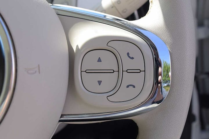 White FIAT 500 Lounge Mhev 2021