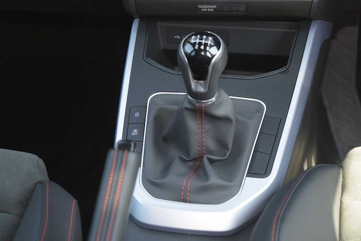 White SEAT Arona Ecotsi Fr Sport 2024