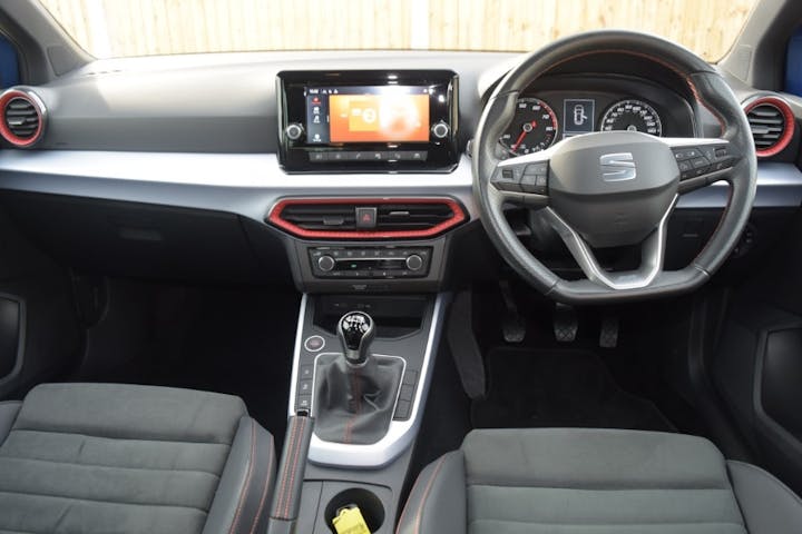 Blue SEAT Arona 1.0 TSI Fr Edition 2023