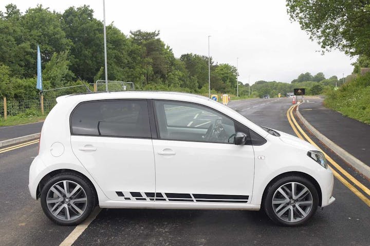 White SEAT Mii Fr Line 2019