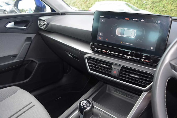 Blue SEAT Leon TSI SE Dynamic 2020