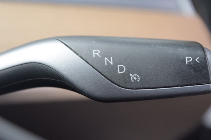 White Tesla Model 3 Standard Range Plus 2019