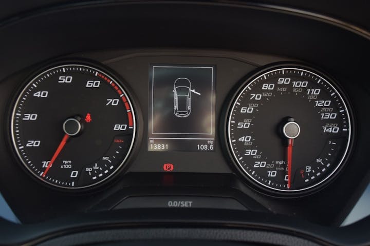 Black SEAT Arona 1.0 TSI Fr 2021
