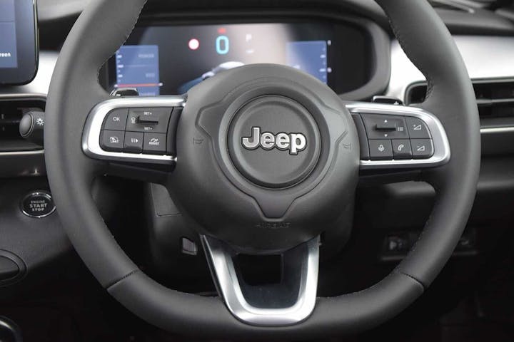 White Jeep Avenger Altitude 2025