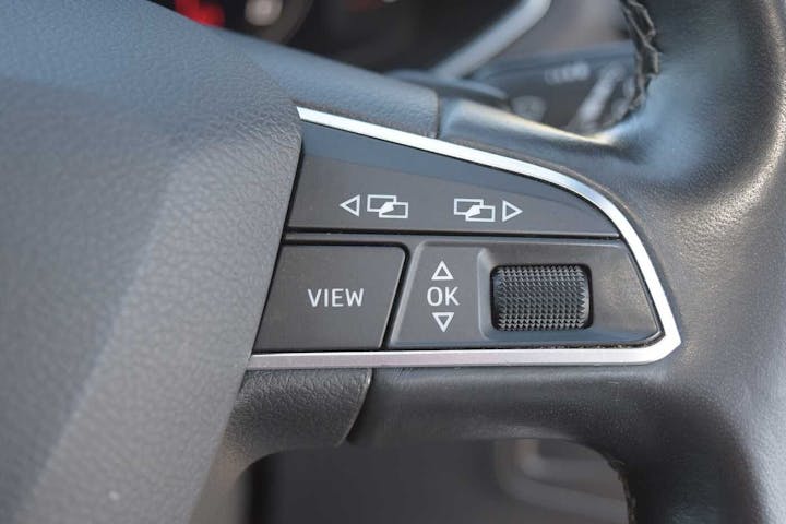 Black SEAT Tarraco TSI 4drive Xcellence Lux DSG 2019
