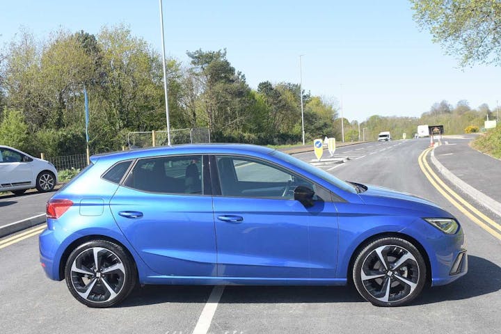 Blue SEAT Ibiza TSI Fr Sport 2022
