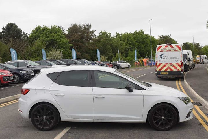 White SEAT Leon TSI Evo Fr Black Edition DSG 2019