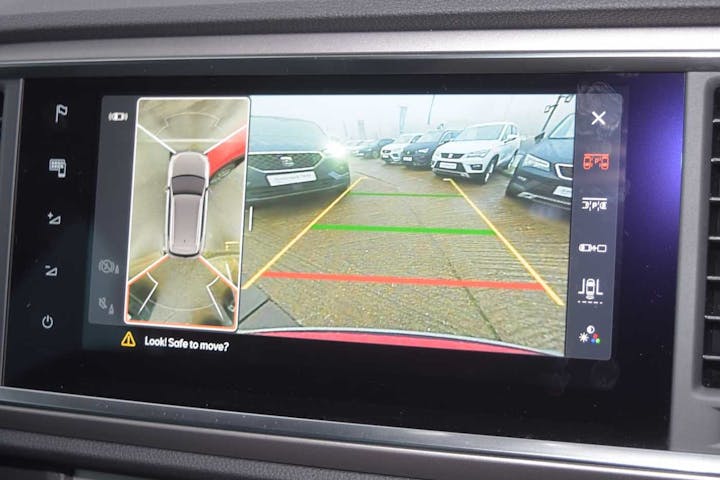 Red SEAT Ateca TSI 4drive Xperience Lux DSG 2022