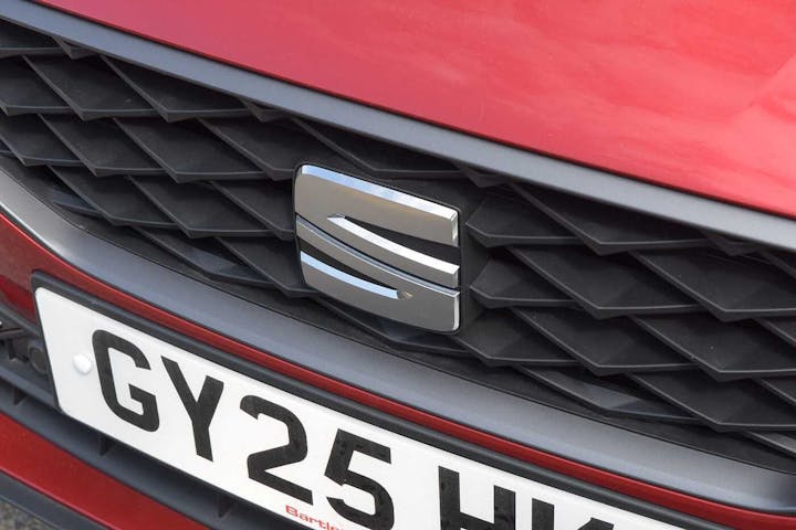 Red SEAT Leon E Hybrid 1.5 Fr Hybrid DSG 2025