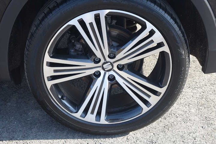 Black SEAT Tarraco TSI 4drive Xcellence Lux DSG 2019