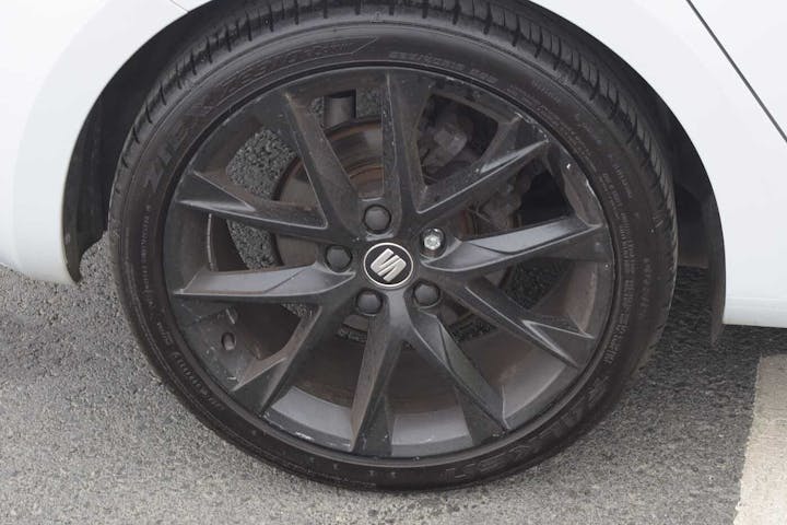 White SEAT Leon TSI Evo Fr Black Edition DSG 2019