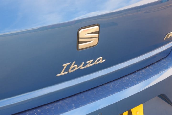 Blue SEAT Ibiza 1.0 TSI Fr 2023