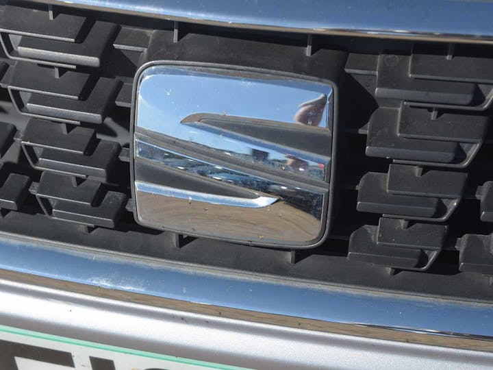 Silver SEAT Leon TSI SE 2019